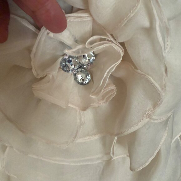 Andreas Fashions L.A.  Strapless Ball Gown  With Ruffled Flower Design Size M - Picture 8 of 9